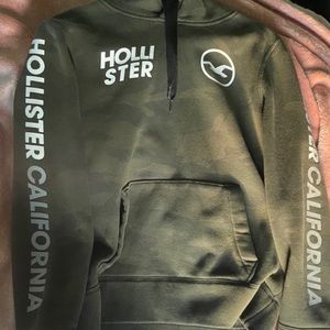 💞 hollister california faint camo green hoodie💞